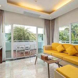 Two Bedroom Grand Family Suite one time Minibar