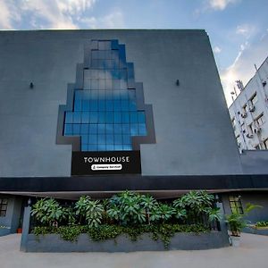 Super Townhouse Lakdikapul
